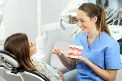 Dentální hygienista