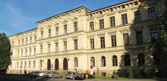 Vyšší odborná škola zdravotnická a Střední zdravotnická škola, Hradec Králové
