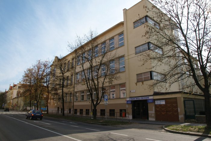Střední škola obchodní, České Budějovice, Husova 9