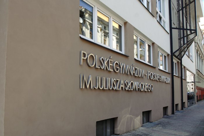 Polské gymnázium – Polskie Gimnazjum im. Juliusza Słowackiego, Český Těšín, příspěvková organizace