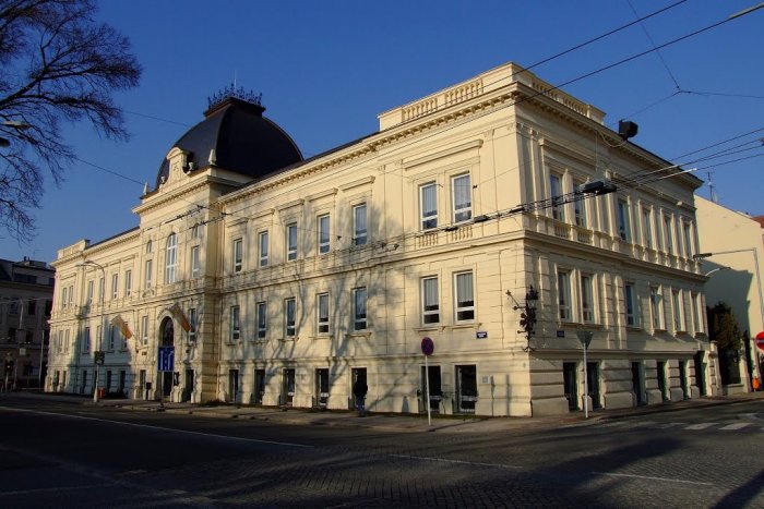 Hotelová škola Hradec Králové, s. r. o.