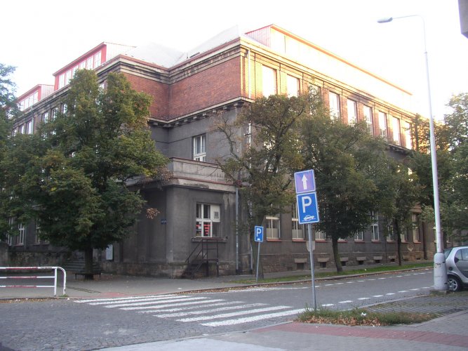 Střední průmyslová škola a Vyšší odborná škola, Kladno, Jana Palacha 1840