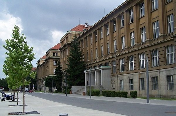 Univerzitní centrum Unipetrol