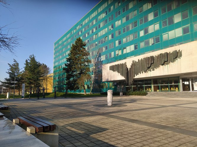 Fakulta materiálově-technologická