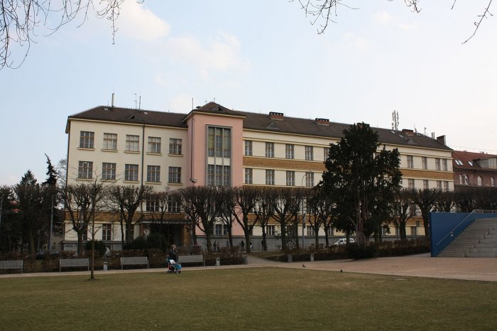 Gymnázium Brno, Slovanské náměstí, příspěvková organizace