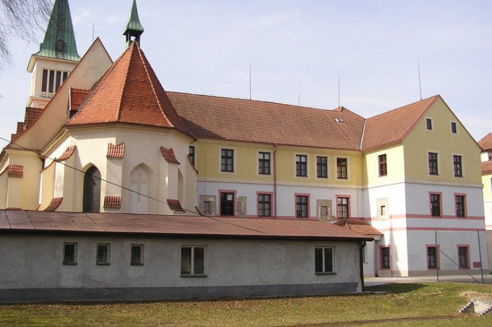 Střední škola, Horažďovice, Blatenská 313